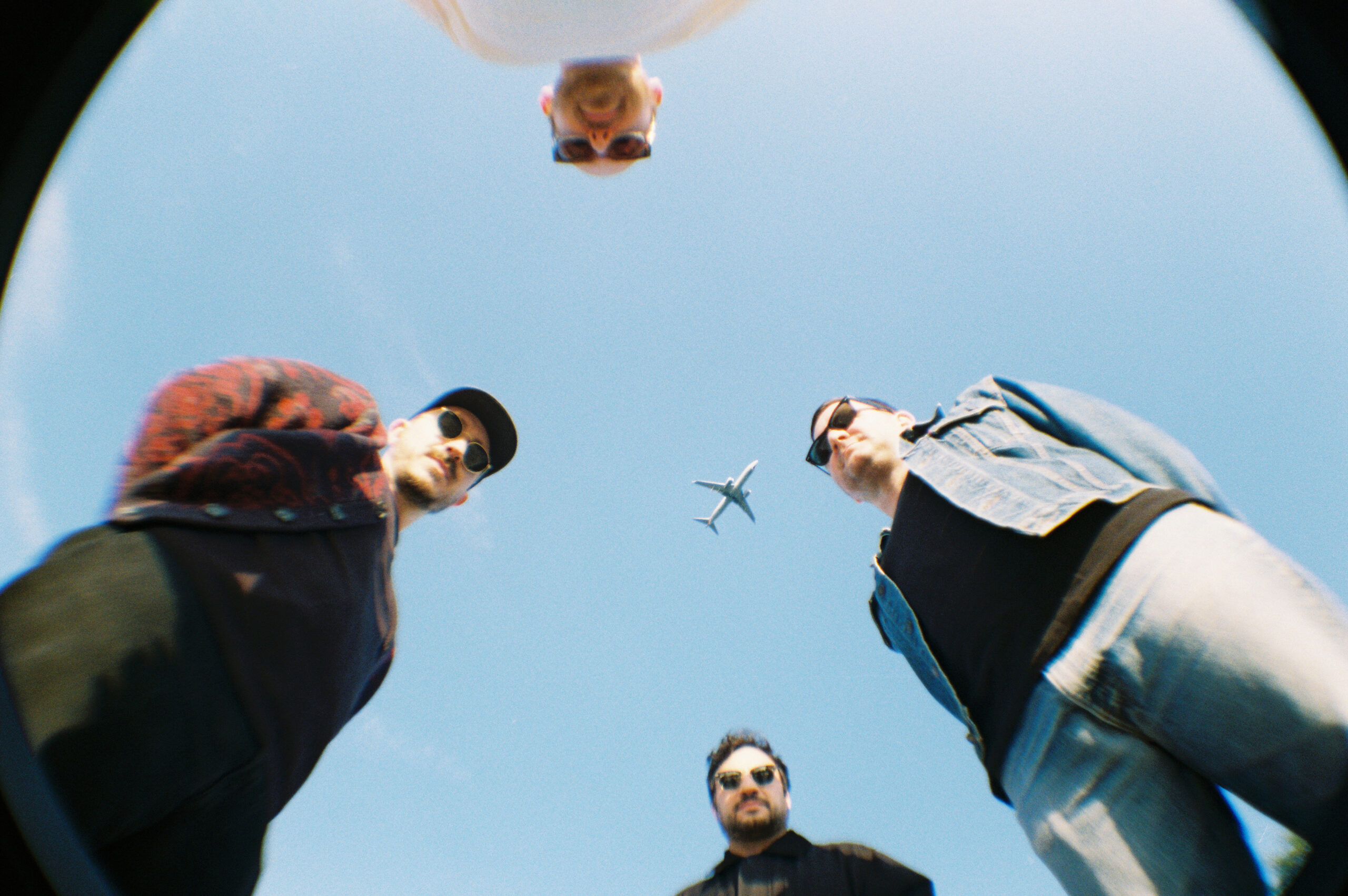 THE MENZINGERS RELEASES NEW SINGLE AND ALBUM DETAILS FOR ‘EVERYTHING I EVER SAW’